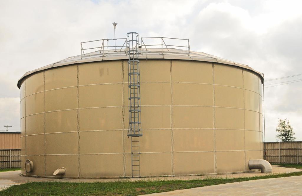 Aluminum Domes, Ventilators, Manholes, Slidegates, Nozzles, Ladders, Guardrails, Access Doors Tank Accessories